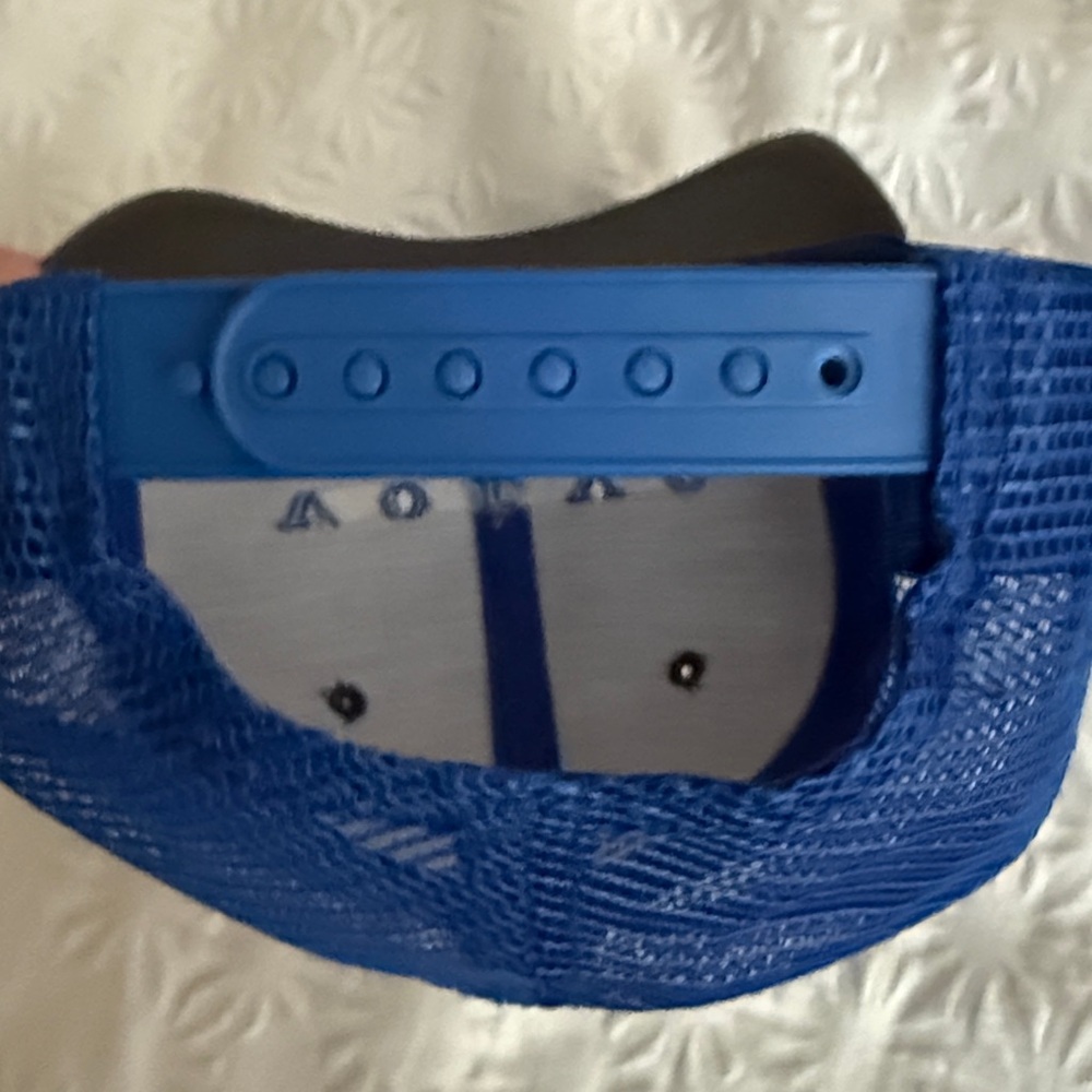 Men’s Volvo hat - Picture 3 of 4